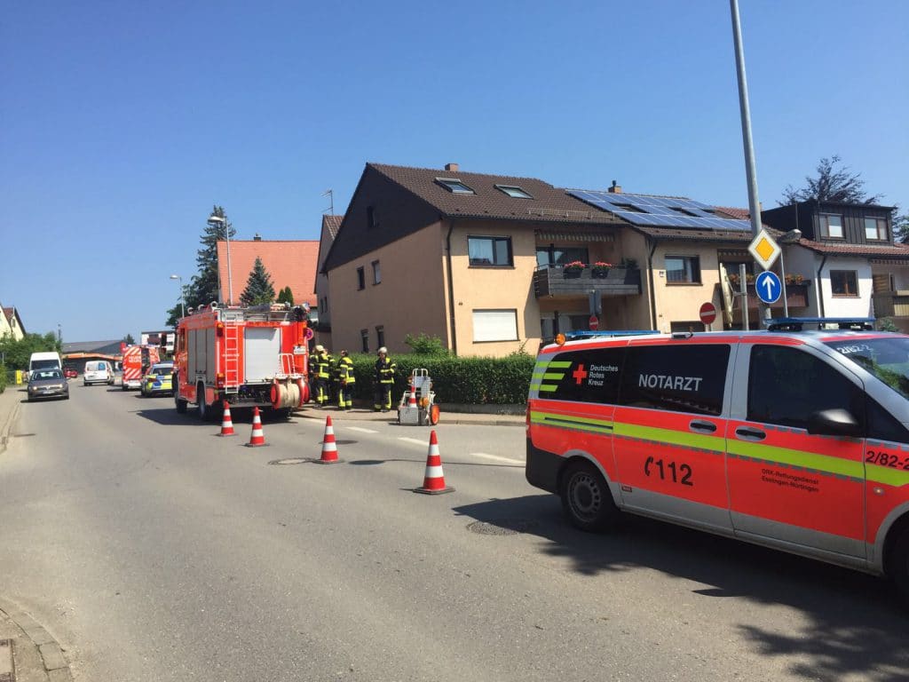 Einsatzfahrzeuge:
ELW1, HLF20
Einsatzzeitraum:
06.06.2016 – 10:58-11:40 Uhr