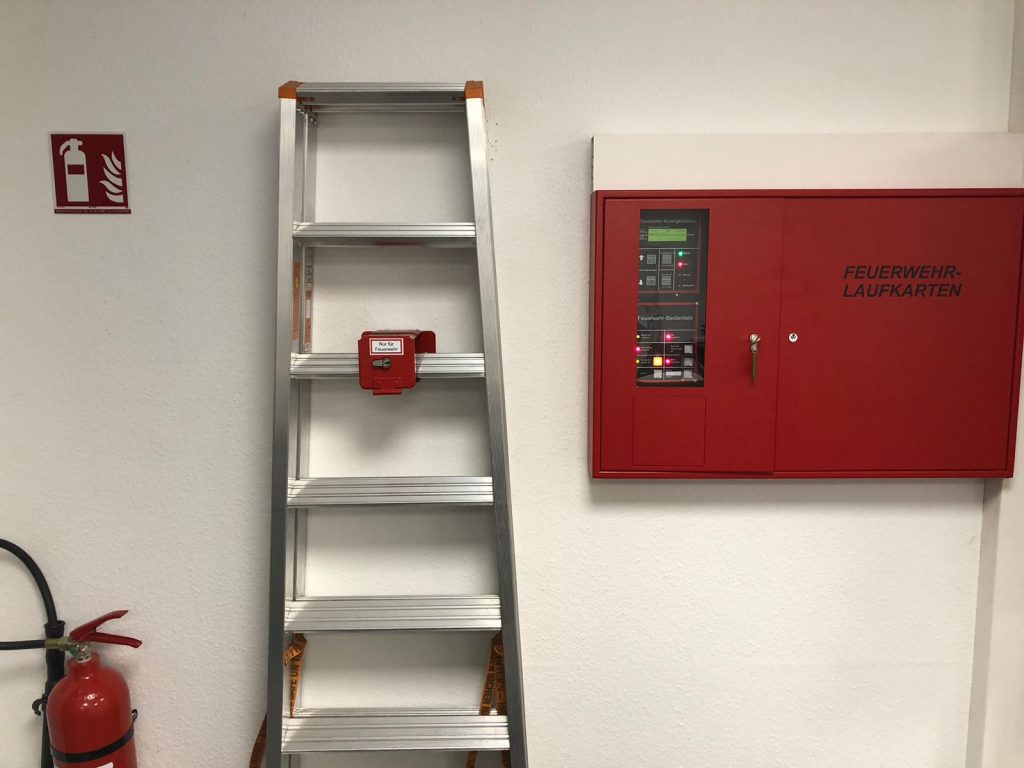 Einsatzfahrzeuge:
ELW1, HLF20, LF16, Fl. Filderstadt 5/00
Einsatzzeitraum:
17.06.2018 –04:08-04:55 Uhr