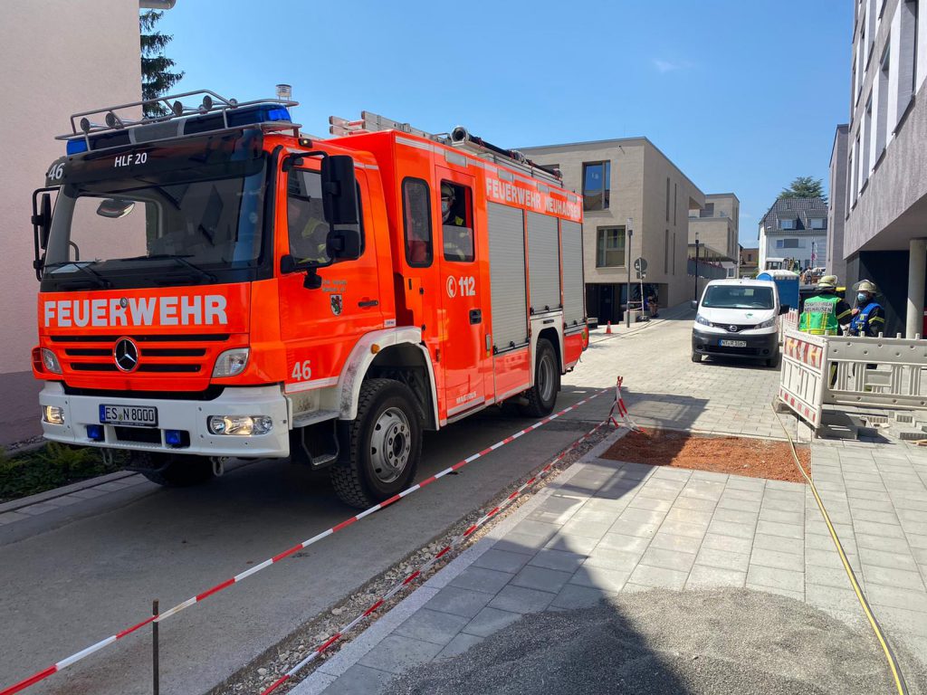 Einsatzfahrzeuge:
ELW1, HLF20, HLF10
Einsatzzeitraum:
22.07.2020 – 12:04-12:39Uhr