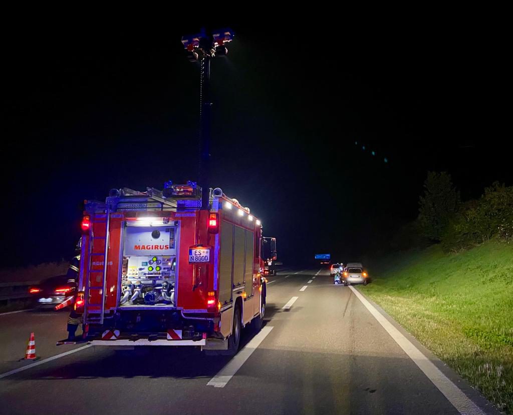 Einsatzfahrzeuge:
ELW1, HLF20, HLF10, GW-T
Einsatzzeitraum:
11.10.2021– 00:37-02:09 Uhr