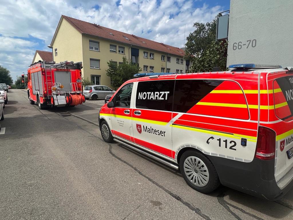 Einsatzfahrzeuge:
ELW1, HLF20
Einsatzzeitraum:
12.08.2023 –12:40-13:15 Uhr
